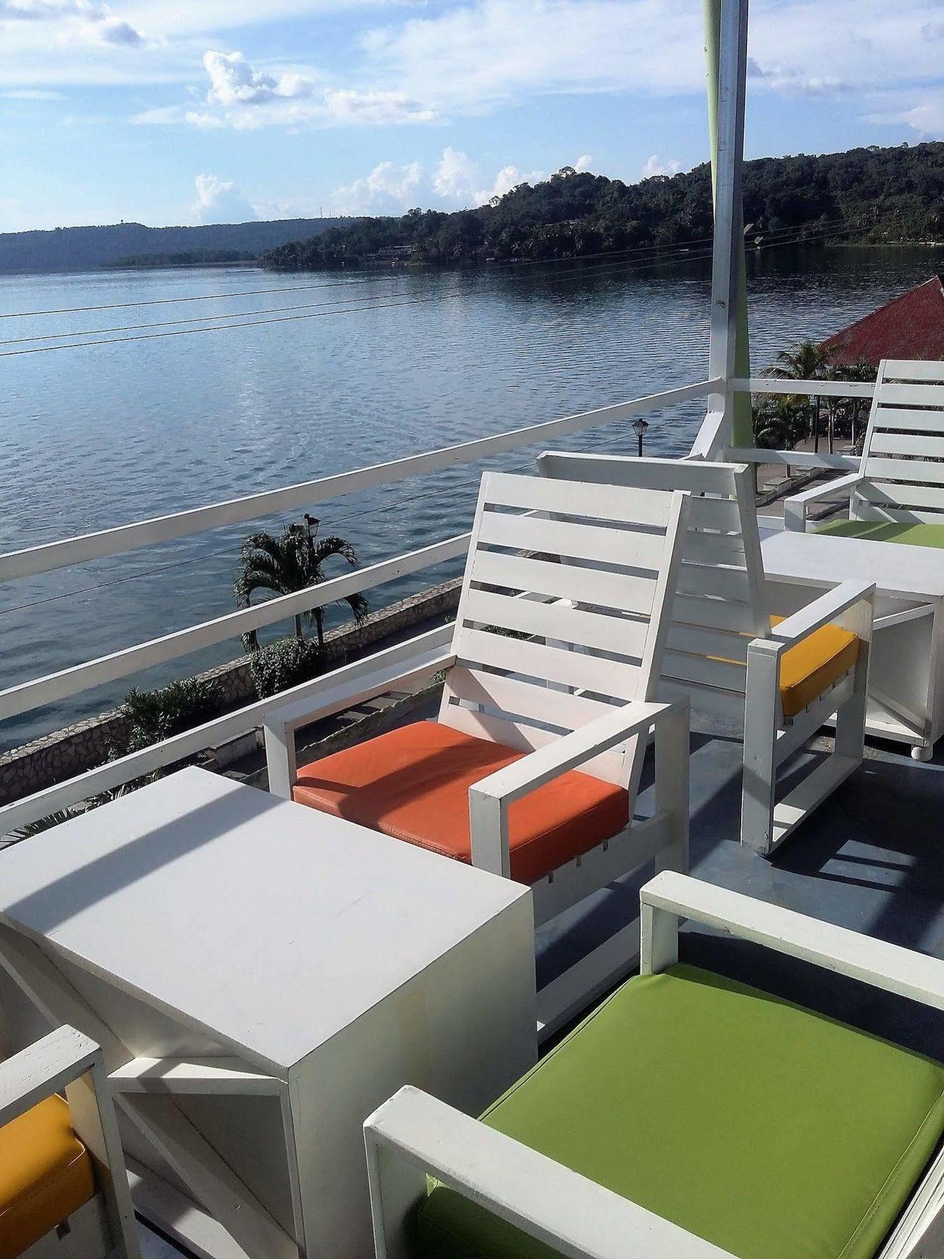 Green World Hotel Flores Exterior photo